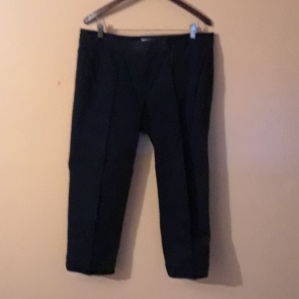 Navy blue capris